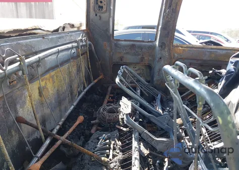 1997 GMC Sierra 1500 Sl Wideside из США, поврежденный, VIN 1GTEK19RXVE500541